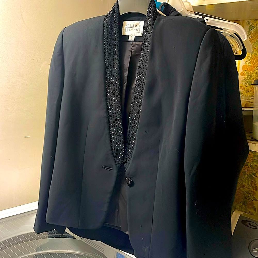 Valerie Steven’s suite or coat